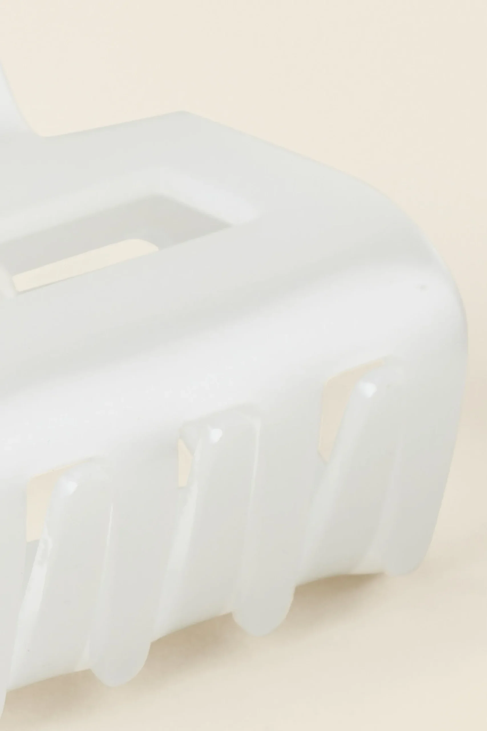Seed Heritage Hair Accessories-Claw Clip White