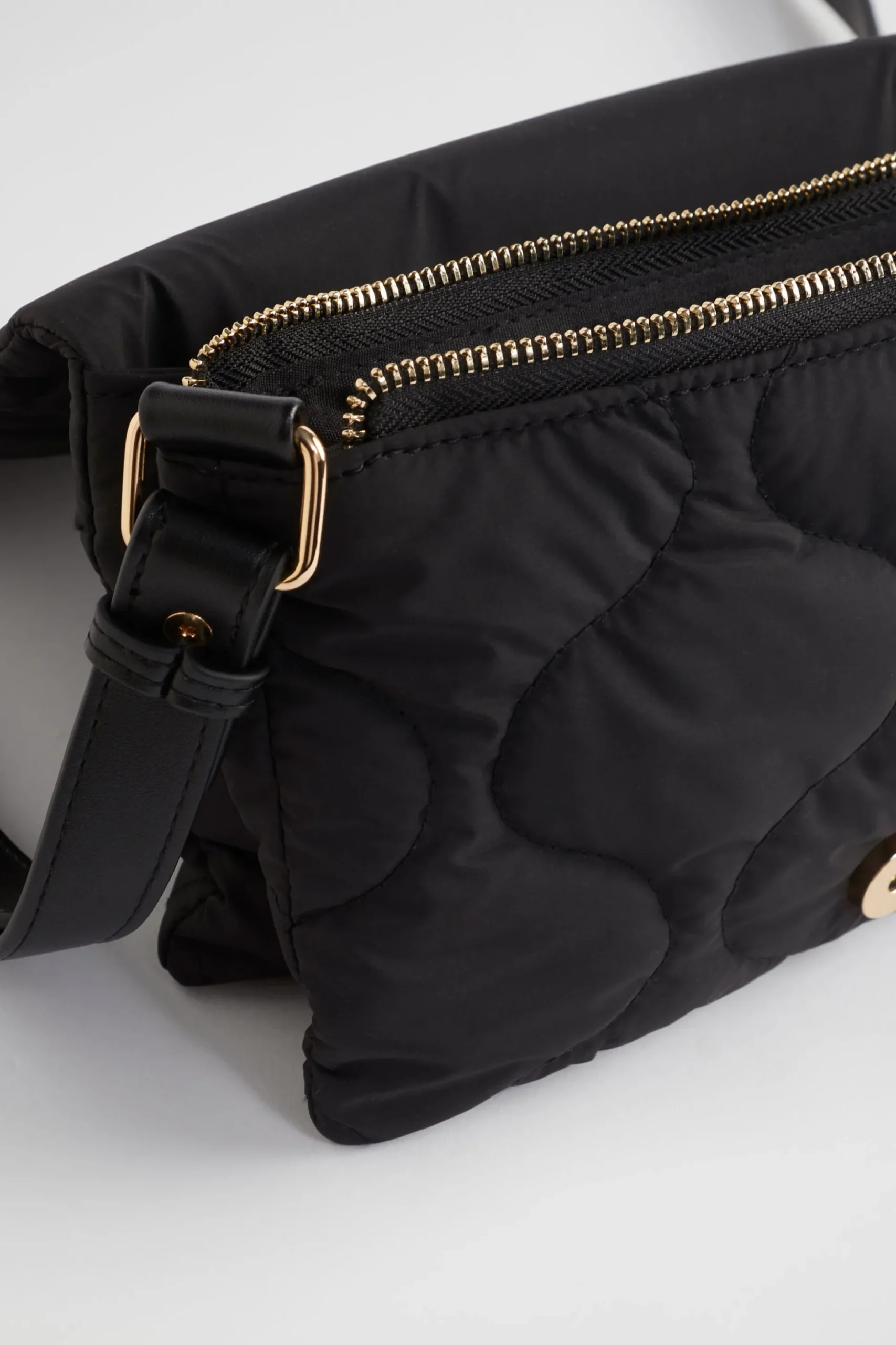 Seed Heritage Cross Body-Quilted Crossbody Bag Black